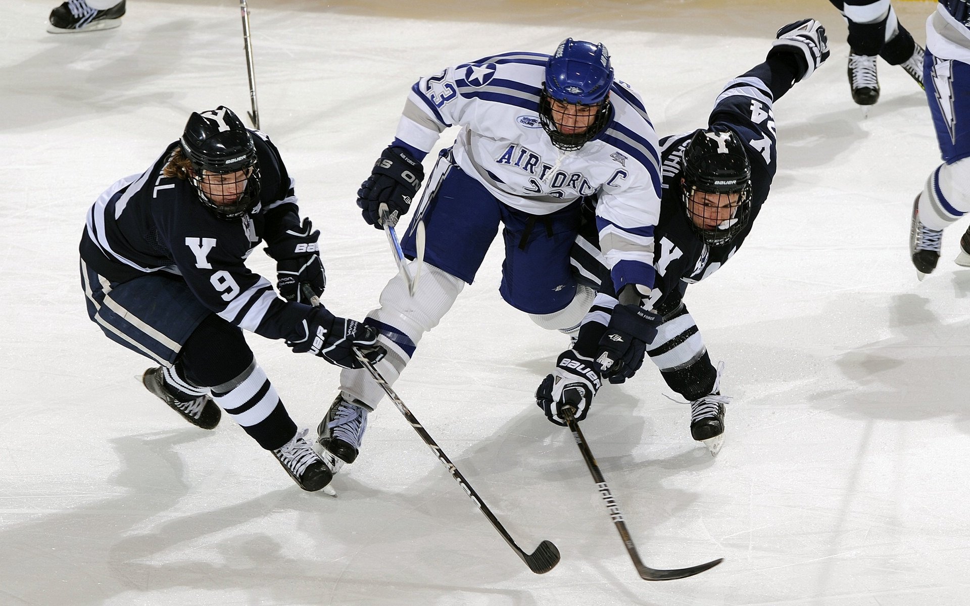 全民电竞狂欢节：线上线下双向互动，打造泛娱乐新体验，全民电竞活动持续多久